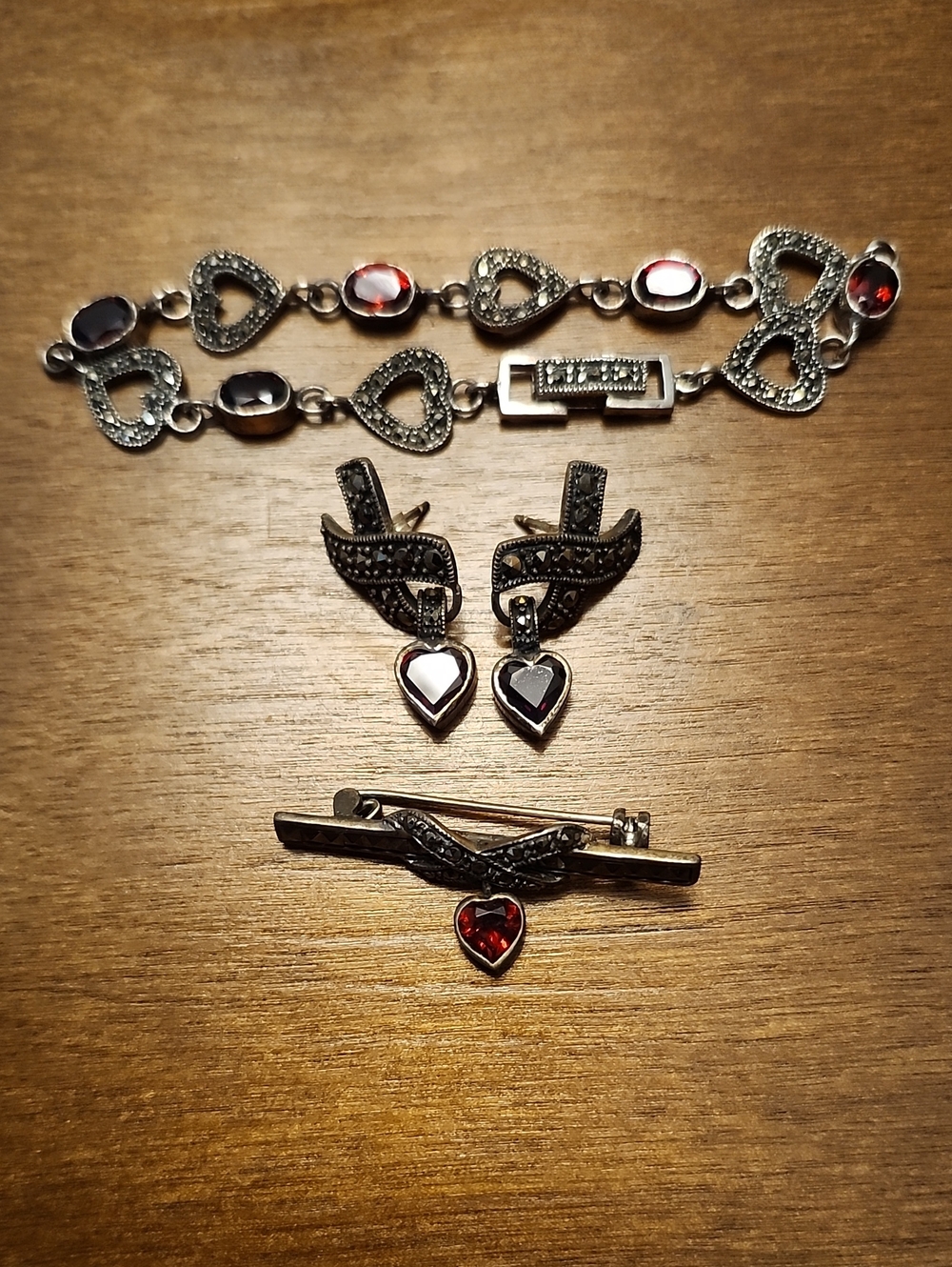 Vintage-Style Silver and Red Heart Jewelry Set - Bracelet, Earrings & Brooch